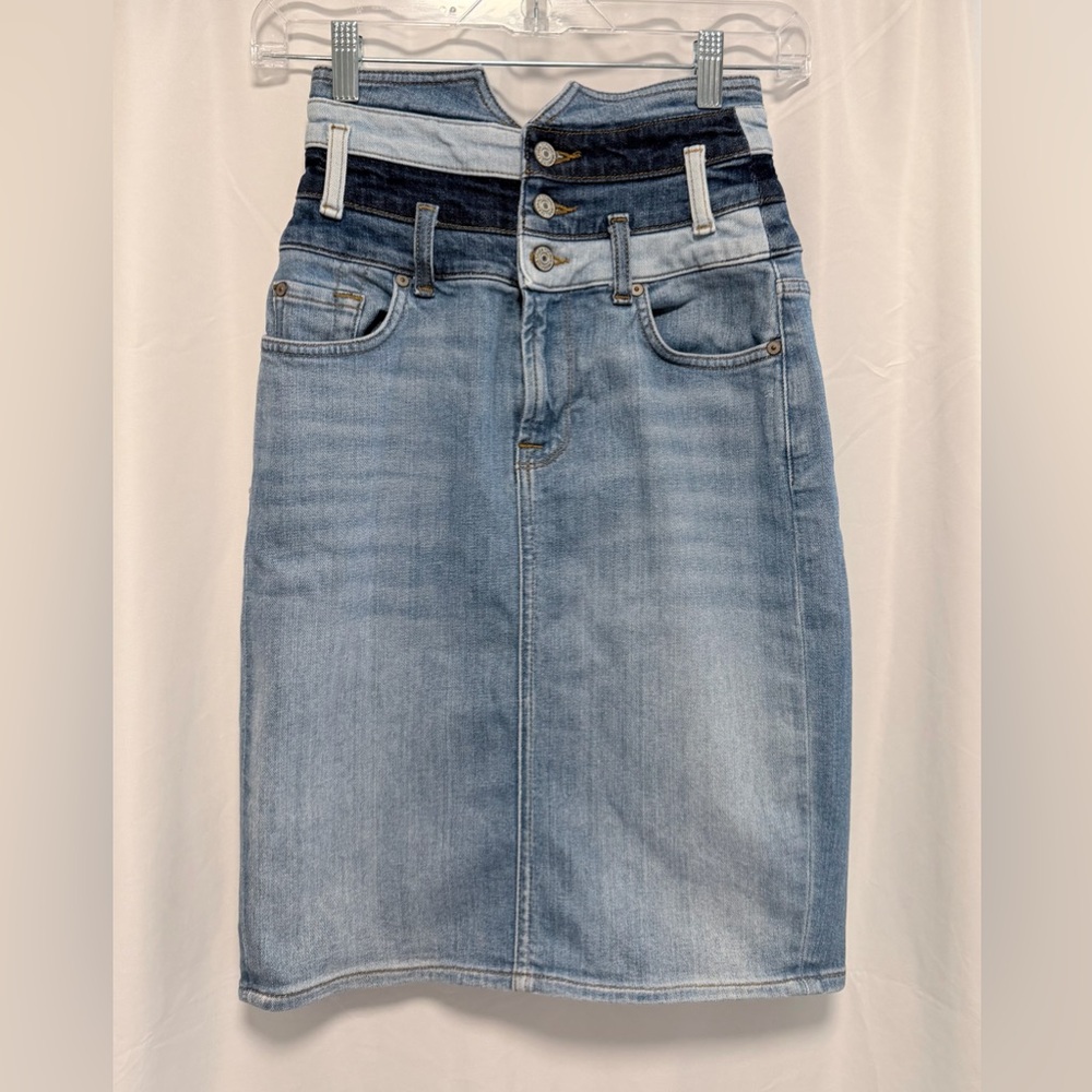 7 For All Mankind High Rise Patchwork Denim Skirt V Front Corset Style Sz 24 Y2K